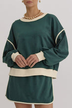 Load image into Gallery viewer, Contrast Trim Round Neck Top and Skort Set
