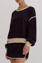 Load image into Gallery viewer, Contrast Trim Round Neck Top and Skort Set
