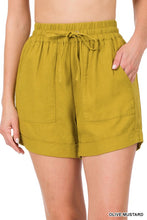 Load image into Gallery viewer, LINEN DRAWSTRING-WAIST SHORTS WITH POCKETS
