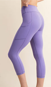 Butter Soft Capri Leggings with Side Pockets