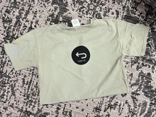 Load image into Gallery viewer, God&#39;s Got My Back Short-Sleeve Tee
