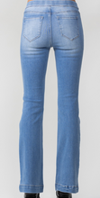 Load image into Gallery viewer, Light Denim Pull-On Flares
