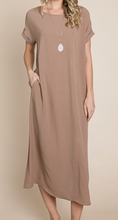 Load image into Gallery viewer, Airflow Maxi Dress with Pockets
