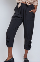 Load image into Gallery viewer, Missy Techno Ruched Crops
